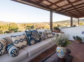 Panoramic Attic with Pool Near Costa Smeralda