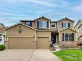 5 Mi to Barr Lake! Suburban Family Retreat
