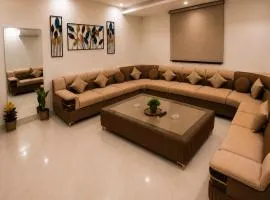 Very Spacious 3BHK Suite Near Noida Expressway