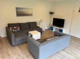 Modernes großes Haus 125qm bei Hamburg - Familien, Gruppen & Business, WiFi 100Mbit Glasfaser, Kamin, Garten 760 qm, zwei Bäder, hotel v destinaci Quickborn