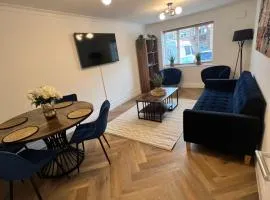 Stylish 2 Bed Apartment Central Bishop's Stortford