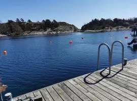 Fantastic views, private pier and swimming platform, Flekkerøy, Kristiansand, Boat rental