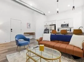 1 Mi to Dtwn! New Pet-Friendly Condo in Pittsburgh