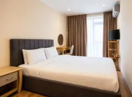 Boris Garden Comfort Suite