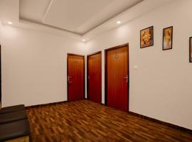 Super Townhouse Gola Road Patna Formerly Pranjal Inn, khách sạn ở Dānāpur