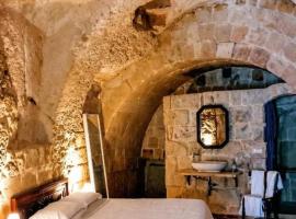 Cave Rooms Sassi – hotel w mieście Matera