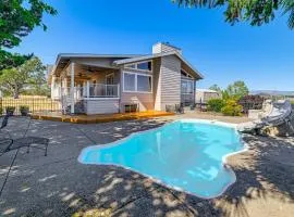 Private Mtn-View Pool! Rogue River Valley Escape