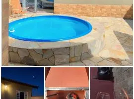 Casa Espaço Sara Piscina Privativa, Área Gourmet Churrasqueira e Fogão a Lenha à 5 min do Parque das Águas
