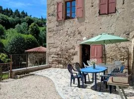 Gîte charmant 5 pers. à Saint-Vert: nature, calme, proche rivières et sites touristiques - FR-1-582-223