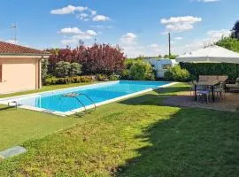 Gorgeous Apartment In Merone With Swimming Pool