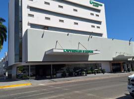 Wyndham Garden Los Mochis Plaza Inn, hotel u gradu 'Los Mochis'