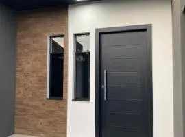 Casa nova e ampla, completa para sua hospedagem