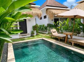 Susurro Villas - New Cozy Bungalow - Private Kitchen - 80Mbps WiFi, hotel in Kuta