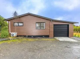 Snow Retreat - Waimarino Holiday Home