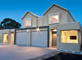 Amaroo by the beach