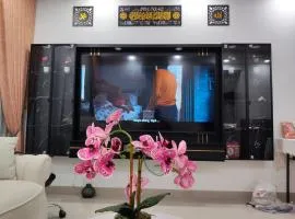 MasMida Homestay Rawang with Pool