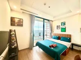Elegant Cozy Retreat for Business Travelers in Green Bay Hanoi Vietnam