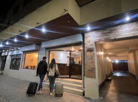 Viesnīca Hotel Centric Plaza - A 30 metros de la plaza pilsētā Osorno