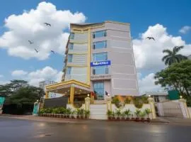 FabHotel Chamiers Park