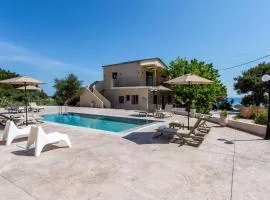 Casa Di Mare - Studios and Apartments with pool on the beach, by ZanteWize