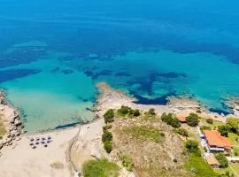 To Pournari Beachside Garden House - Happy Rentals