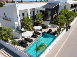 Luminous luxury living