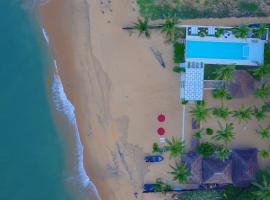 Dolphin Beach Resort, hotelli kohteessa Kalpitiya