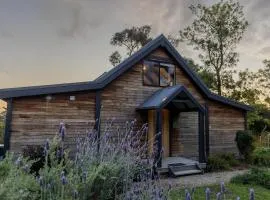 Duck'n Hill Barn & EV charge station