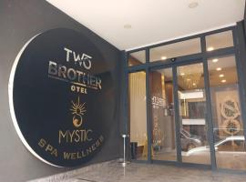 TWO BROTHER OTEL VE Spa، فندق في Uzgur