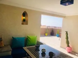 Zakar Apartments & Terrace 1