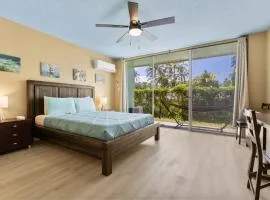 Walk to Beach • Balcony + Garden Views / Sleeps 2