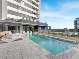 City Stay - Pool, Private Cinema and Rooftop