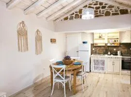 Paliokaliva Home