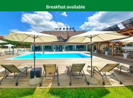 16 Lakes Hotel, ξενοδοχείο σε Grabovac