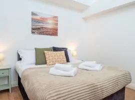 Central Banbury - 4 Beds -Ideal for Contractors