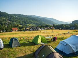 Zwalisko Camper Park Parcela na namiot, hotel di Szczyrk
