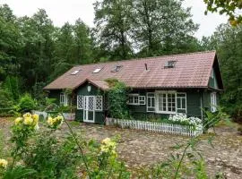 Malowniczy dom nad rzeka