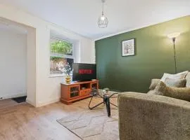 Bedford Suite | 1 Bed Flat | Sleeps 2 | Central