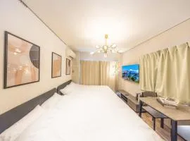Within a 10-min direct connection to Shinjuku, 3-min walk from Nogata Station, Right in front of the shopping street, 2 double beds, can accommodate up to 4 guests #203