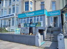 Vinnie's Family Hotel, хотел в Блекпул