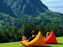 XMAN Sunrise Peaks Resort, ξενοδοχείο σε Zhangjiajie