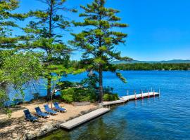 Beach & Mtn Views! Lakefront Moultonborough Home, Hotel in Moultonborough