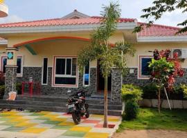 GTR Royal Palace cottage, hotel v destinaci Wodapatti