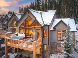 Winter Park Resort Villa 200 I Private Hot Tub I Great Views I Bunk Room I Activity Program