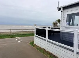 Stunning 4 Berth Lodge With Full Sea Views In Suffolk Ref 68031Cr