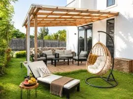 Paje Near Beach 2 Bedroom Family Apartment with Pool