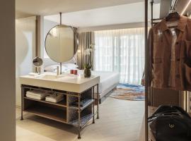 Hyatt Centric Malta, hotel in San Ġiljan