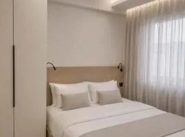 Le Moon Suites
