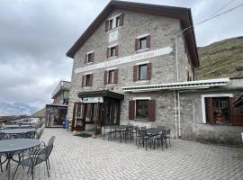 Albergo Genziana, hotel v Bormiu