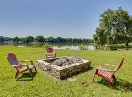 Rural Lakefront Home - 17 Mi to Dtwn Livingston